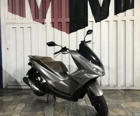 HONDA PCX 150 DLX, Foto 3