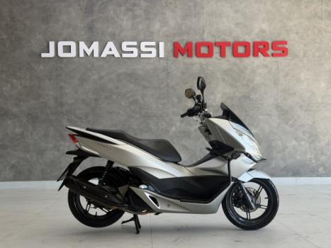 HONDA PCX 150 DLX, Foto 4