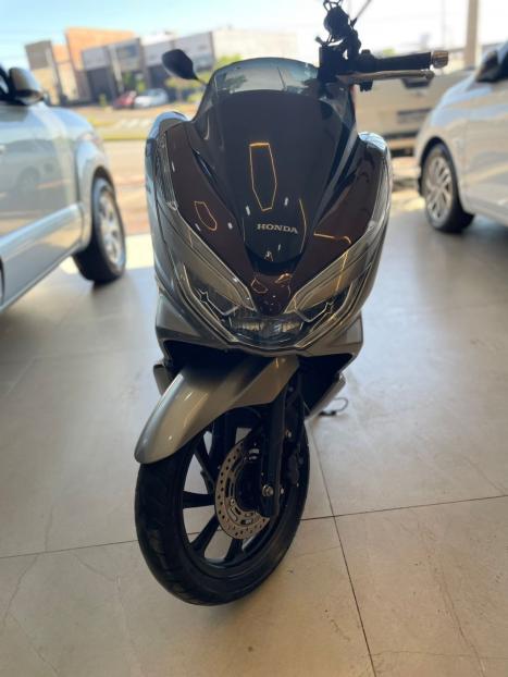 HONDA PCX 150 DLX, Foto 3