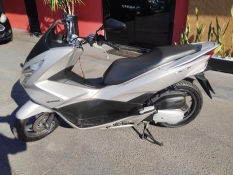 HONDA PCX 150 DLX, Foto 2