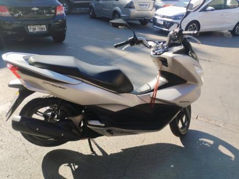 HONDA PCX 150 DLX, Foto 3