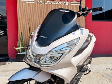HONDA PCX 150 DLX, Foto 3