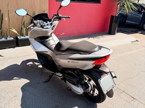 HONDA PCX 150 DLX, Foto 4