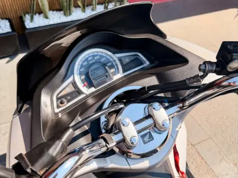 HONDA PCX 150 DLX, Foto 9