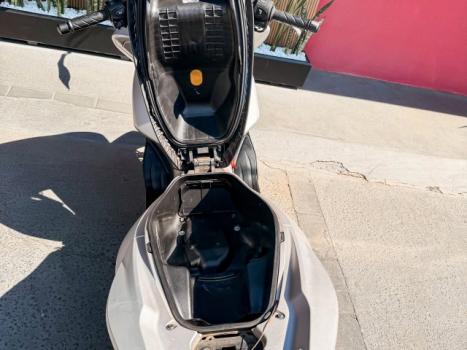HONDA PCX 150 DLX, Foto 13