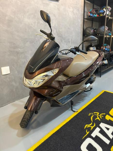 HONDA PCX 150 DLX, Foto 4