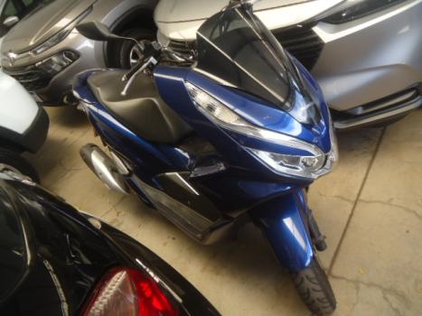 HONDA PCX 150 DLX, Foto 2