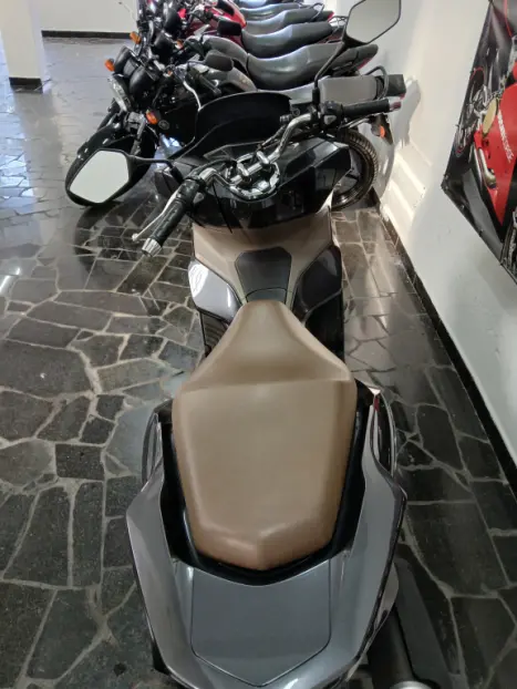HONDA PCX 160 CBS, Foto 3