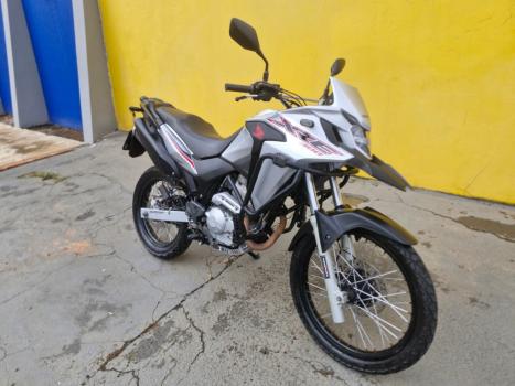 HONDA XRE 300 ABS, Foto 1 HONDA XRE 300 ABS, Foto 1