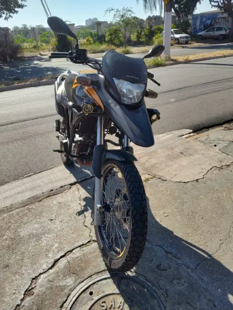 HONDA XRE 300 ADVENTURE, Foto 4