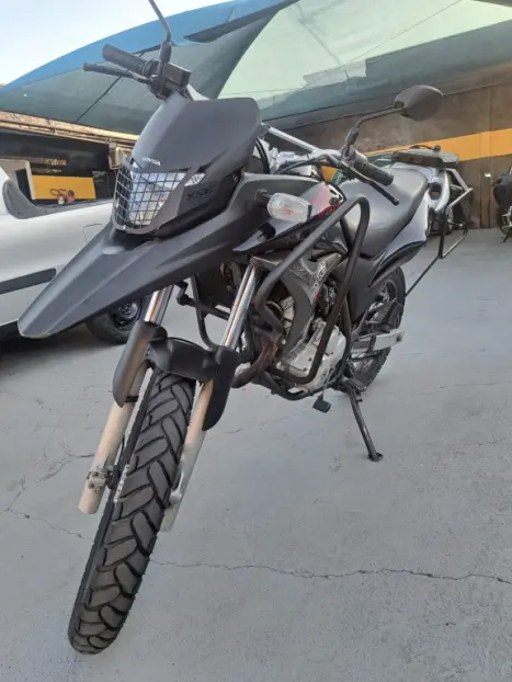 HONDA XRE 300 ADVENTURE, Foto 2
