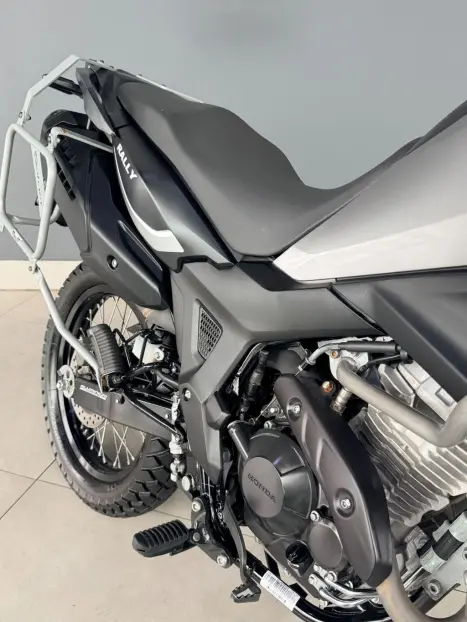 HONDA XRE 300 Sahara , Foto 4