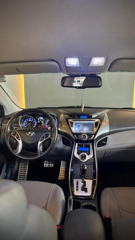 HYUNDAI Elantra 1.8 16V 4P GLS AUTOM�TICO, Foto 8