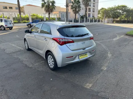 HYUNDAI HB 20 Hatch 1.6 16V 4P FLEX COMFORT PLUS, Foto 4