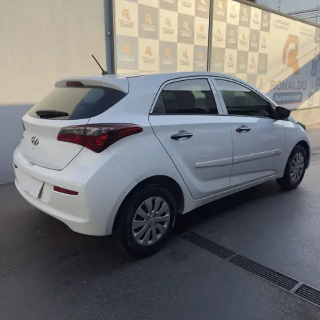 HYUNDAI HB 20 Hatch 1.0 12V 4P FLEX UNIQUE, Foto 4 HYUNDAI HB 20 Hatch 1.0 12V 4P FLEX UNIQUE, Foto 4