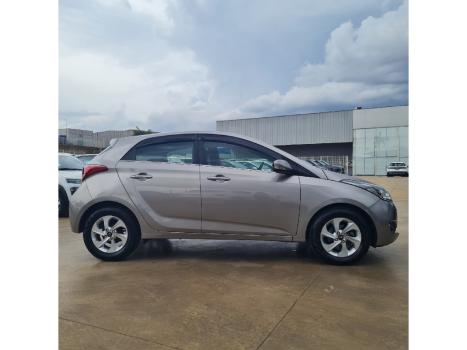 HYUNDAI HB 20 Hatch 1.6 16V 4P PREMIUM FLEX AUTOMTICO, Foto 4