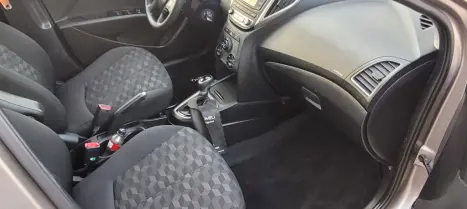 HYUNDAI HB 20 Hatch 1.6 16V 4P COMFORT FLEX AUTOMTICO, Foto 8