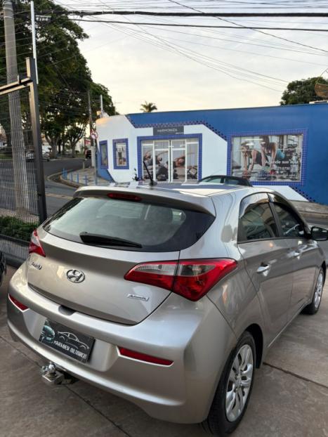 HYUNDAI HB 20 Hatch 1.6 16V 4P COMFORT FLEX AUTOMTICO, Foto 3