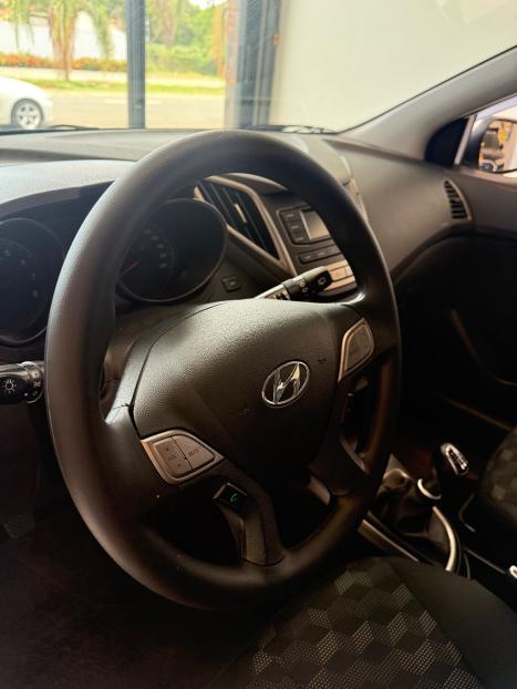 HYUNDAI HB 20 Hatch 1.6 16V 4P FLEX COMFORT PLUS, Foto 4