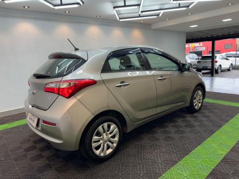 HYUNDAI HB 20 Hatch 1.6 16V 4P FLEX COMFORT PLUS, Foto 4