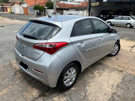 HYUNDAI HB 20 Hatch 1.6 16V 4P FLEX COMFORT PLUS AUTOM�TICO, Foto 2