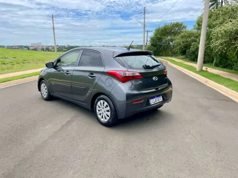 HYUNDAI HB 20 Hatch , Foto 3