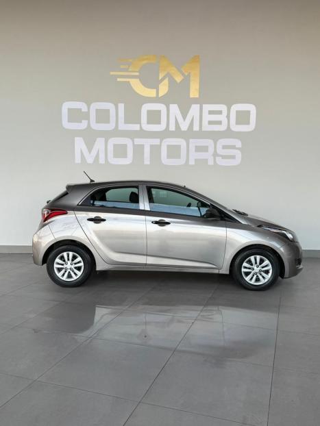 HYUNDAI HB 20 Hatch 1.0 12V 4P FLEX UNIQUE, Foto 3