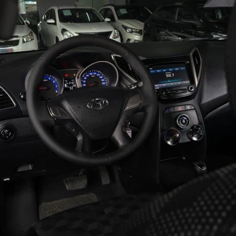 HYUNDAI HB 20 Hatch 1.6 16V 4P FLEX COMFORT PLUS AUTOM�TICO, Foto 11