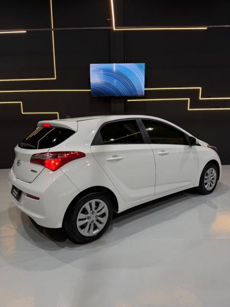 HYUNDAI HB 20 Hatch 1.6 16V 4P FLEX COMFORT STYLE AUTOM�TICO, Foto 8