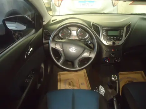 HYUNDAI HB 20 Hatch 1.6 16V 4P FLEX COMFORT PLUS, Foto 4