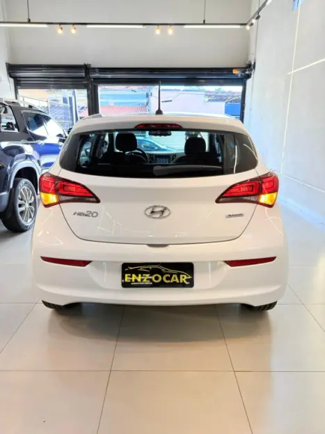 HYUNDAI HB 20 Hatch 1.6 16V 4P FLEX COMFORT PLUS AUTOM�TICO, Foto 5