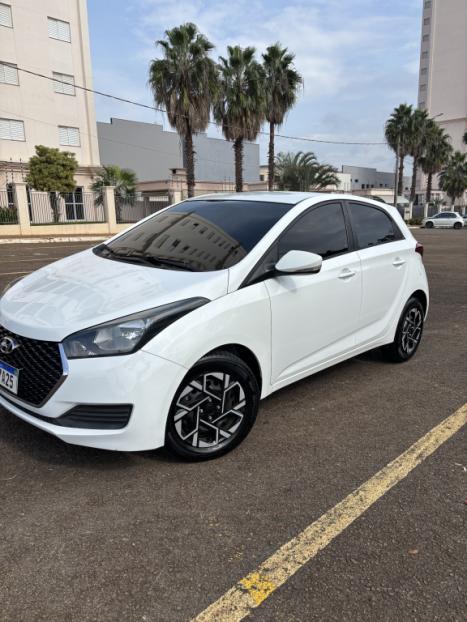 HYUNDAI HB 20 Hatch 1.6 16V 4P FLEX COMFORT PLUS AUTOM�TICO, Foto 4