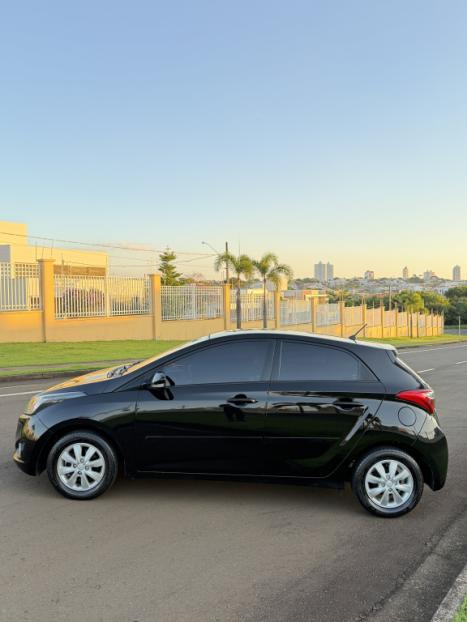 HYUNDAI HB 20 Hatch 1.6 16V 4P FLEX COMFORT PLUS AUTOM�TICO, Foto 2