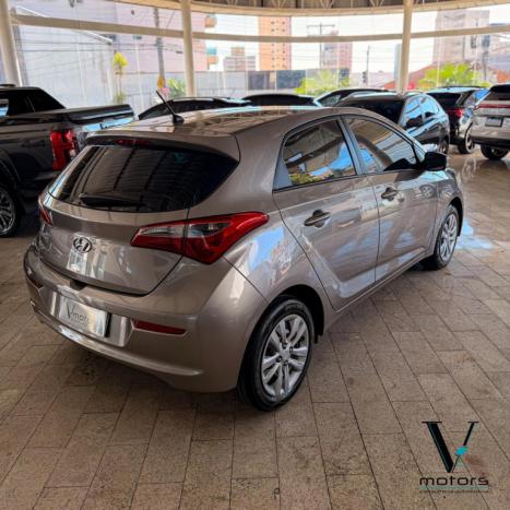 HYUNDAI HB 20 Hatch 1.0 12V 4P FLEX COMFORT PLUS, Foto 4