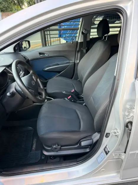 HYUNDAI HB 20 Hatch 1.6 16V 4P FLEX COMFORT, Foto 8