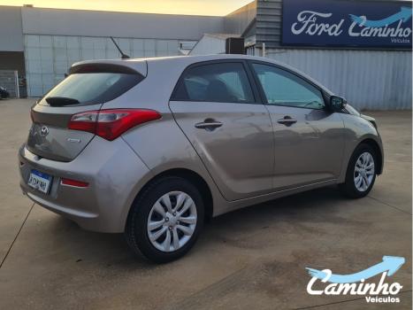 HYUNDAI HB 20 Hatch 1.6 16V 4P FLEX COMFORT PLUS AUTOM�TICO, Foto 5