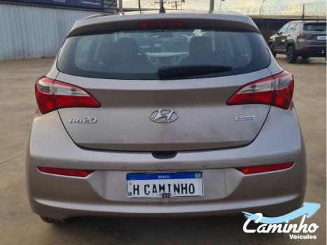 HYUNDAI HB 20 Hatch 1.6 16V 4P FLEX COMFORT PLUS AUTOM�TICO, Foto 6