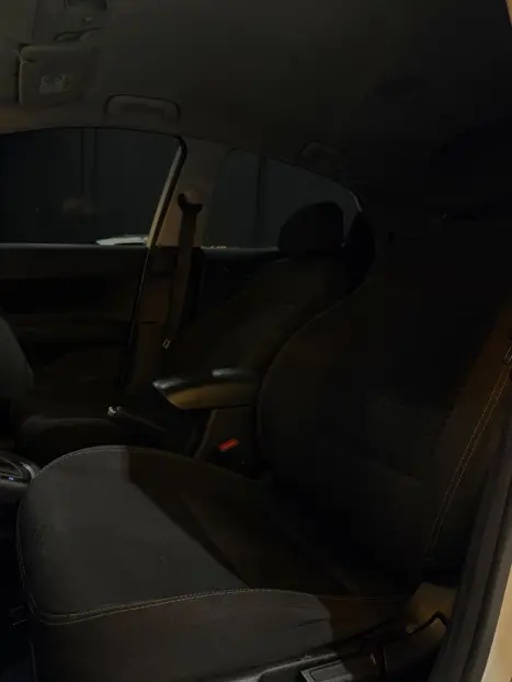 HYUNDAI HB 20 Hatch 1.6 16V 4P FLEX VISION AUTOM�TICO, Foto 9