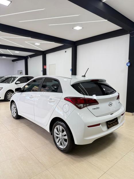 HYUNDAI HB 20 Hatch 1.6 16V 4P FLEX COMFORT STYLE AUTOM�TICO, Foto 7