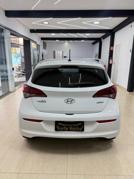 HYUNDAI HB 20 Hatch 1.6 16V 4P FLEX COMFORT STYLE AUTOM�TICO, Foto 8