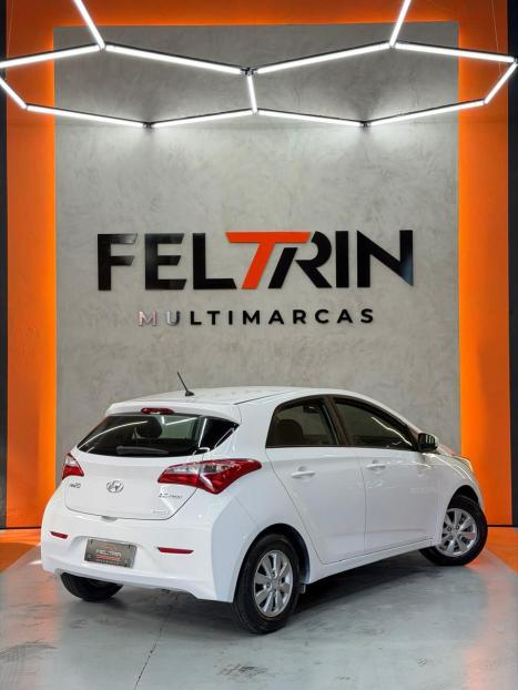 HYUNDAI HB 20 Hatch 1.6 16V 4P FLEX COMFORT PLUS AUTOM�TICO, Foto 4