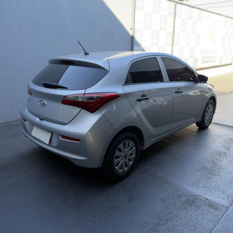 HYUNDAI HB 20 Hatch 1.0 12V 4P FLEX COMFORT PLUS, Foto 4