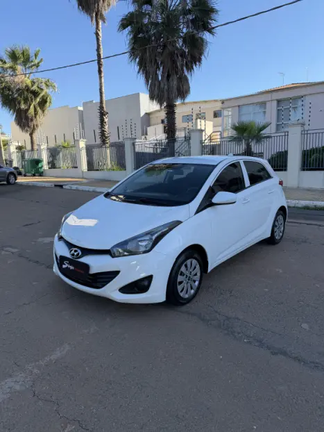 HYUNDAI HB 20 Hatch 1.6 16V 4P FLEX COMFORT PLUS, Foto 2