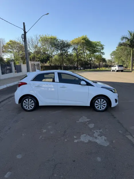 HYUNDAI HB 20 Hatch 1.6 16V 4P FLEX COMFORT PLUS, Foto 8