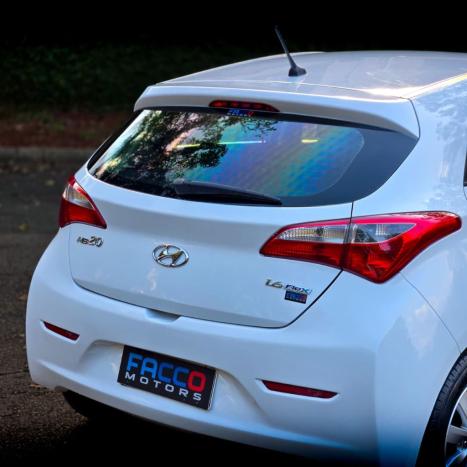 HYUNDAI HB 20 Hatch 1.6 16V 4P FLEX COMFORT PLUS, Foto 12