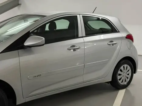 HYUNDAI HB 20 Hatch 1.6 16V 4P FLEX COMFORT PLUS, Foto 9