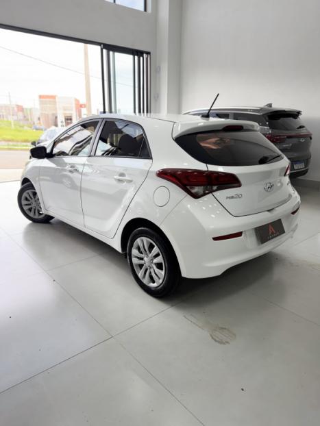HYUNDAI HB 20 Hatch 1.6 16V 4P FLEX COMFORT PLUS AUTOMÁTICO, Foto 4