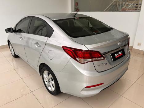 HYUNDAI HB 20 Sedan 1.6 16V 4P FLEX COMFORT PLUS AUTOM�TICO, Foto 3