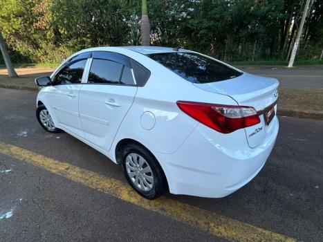 HYUNDAI HB 20 Sedan 1.0 12V 4P FLEX COMFORT PLUS, Foto 4