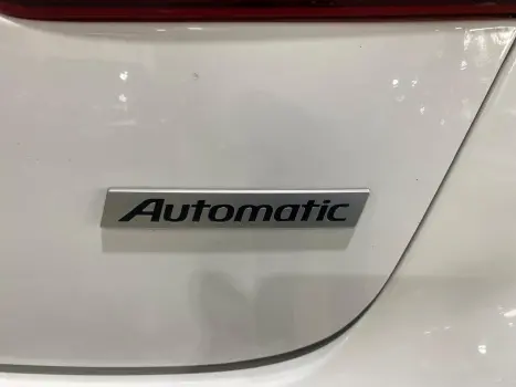 HYUNDAI HB 20 Sedan 1.6 16V 4P FLEX COMFORT PLUS AUTOM�TICO, Foto 9